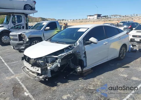 2022 Toyota Prius Xle z USA, uszkodzony, nr VIN JTDKAMFU5N3186325